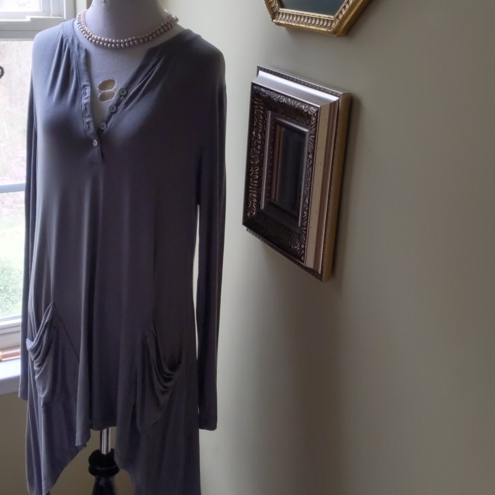 Henley logo tunic